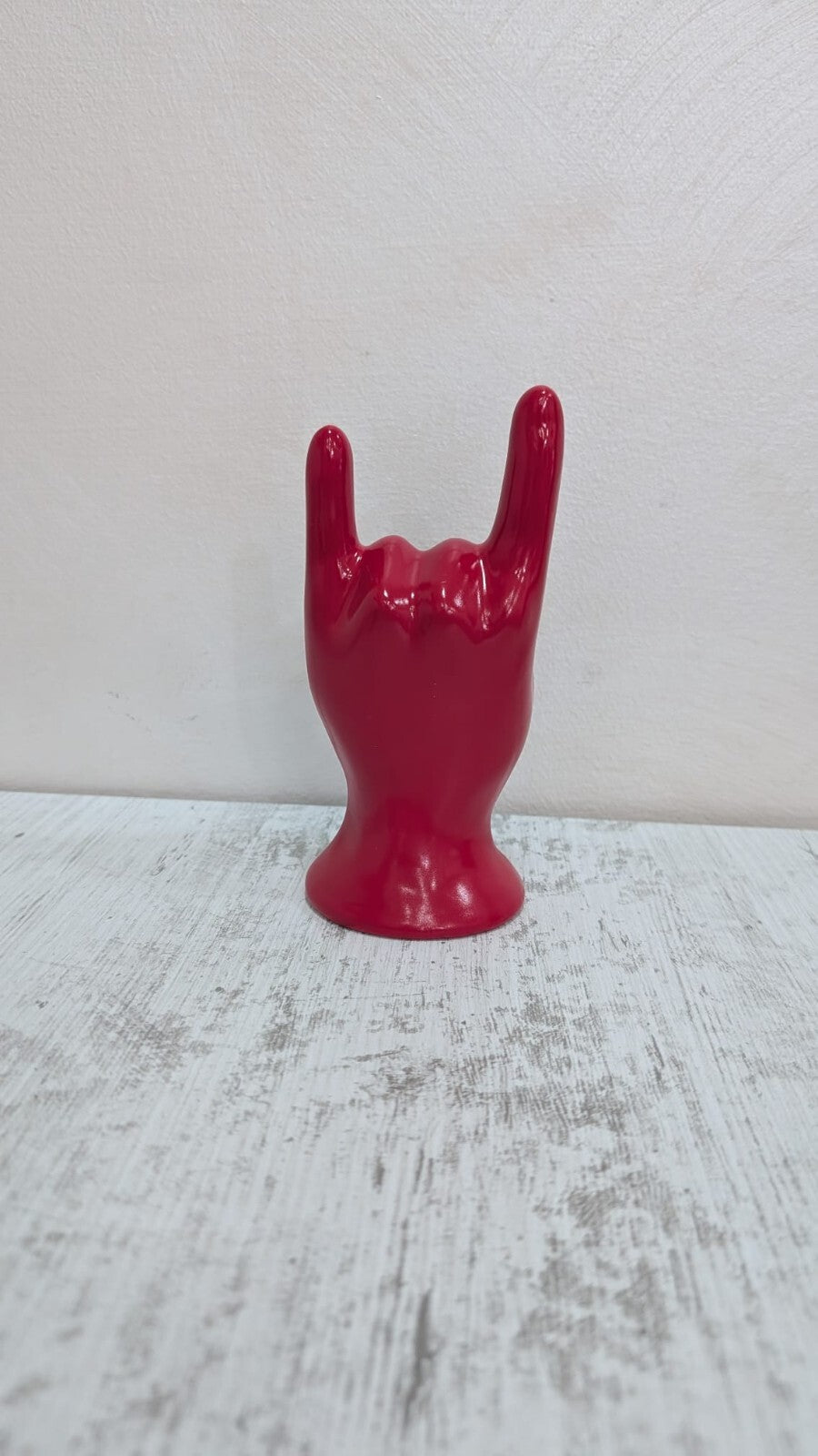 Scultura in Ceramica Rossa a Forma di Mano - Gesto Malocchio Corne