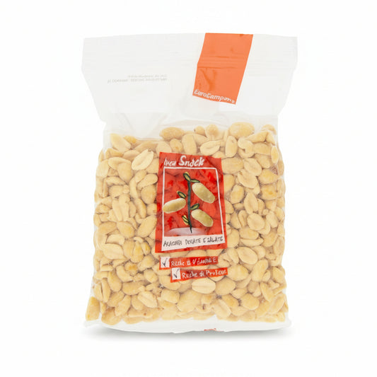 Busta trasparente di arachidi pelate e salate Idea Snack EuroCampania con etichetta rossa su sfondo bianco