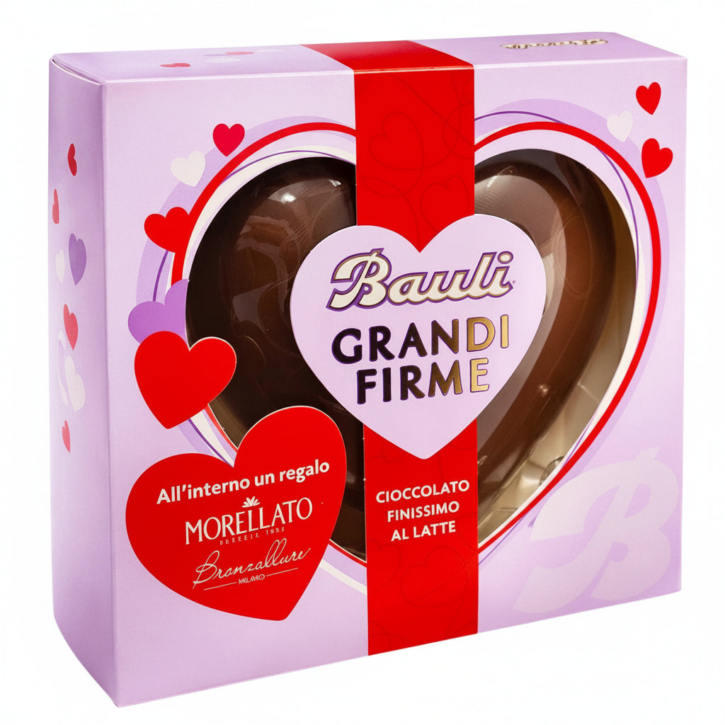 Confezione regalo Bauli Grandi Firme con cuore di cioccolato al latte e sorpresa Morellato e Bronzallure su sfondo bianco