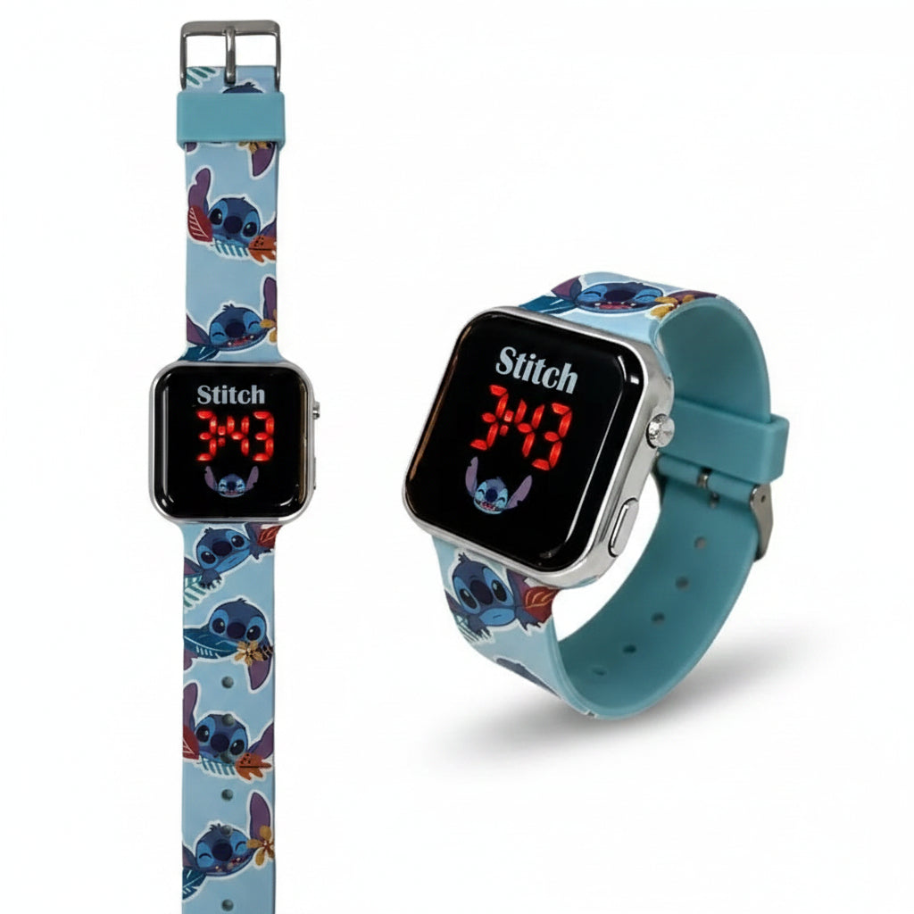 Orologio LED digitale Disney Stitch con cassa squadrata, display luminoso rosso e cinturino azzurro decorato con il personaggio su sfondo bianco