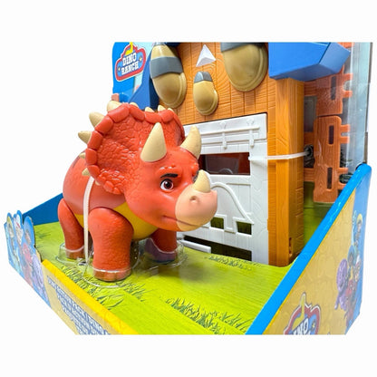 Dino Ranch Action Pack Triceratops - Dinosauro Giocattolo con Recinto