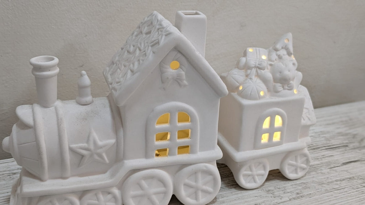 Treno Decorazione Luminoso con Vagone e Orsetto Luci Ceramica Bianca Natale 2026