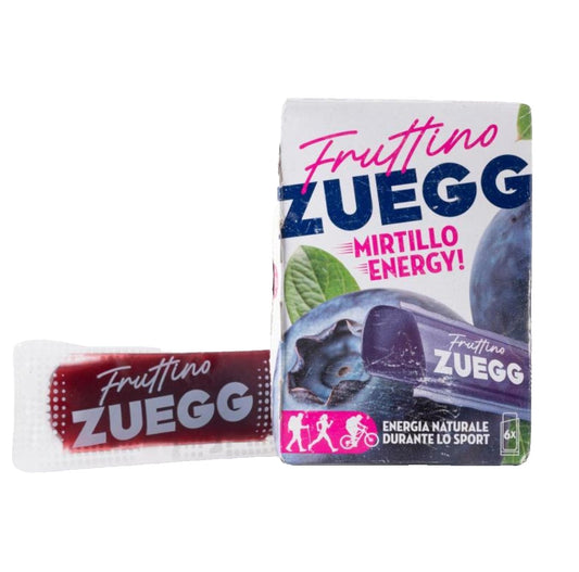 Confezione da 6 gelatine Fruttino Zuegg al Mirtillo con una bustina singola in primo piano, su sfondo neutro