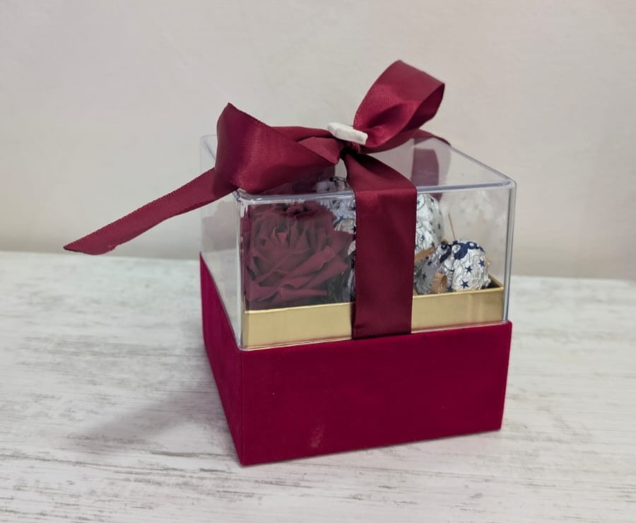 Scatola Rose Velluto e Cioccolato