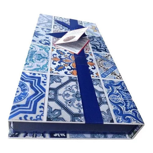 Sorini - Confezione Regalo di Cioccolatini con Fantasia Maioliche Blu e Fiocco