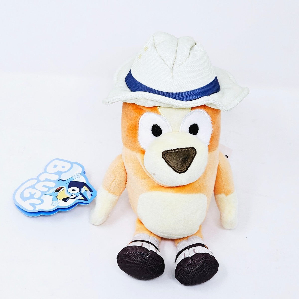 Bluey - Peluche Ufficiale Bingo con Cappello da Esploratore (Edizione Speciale)