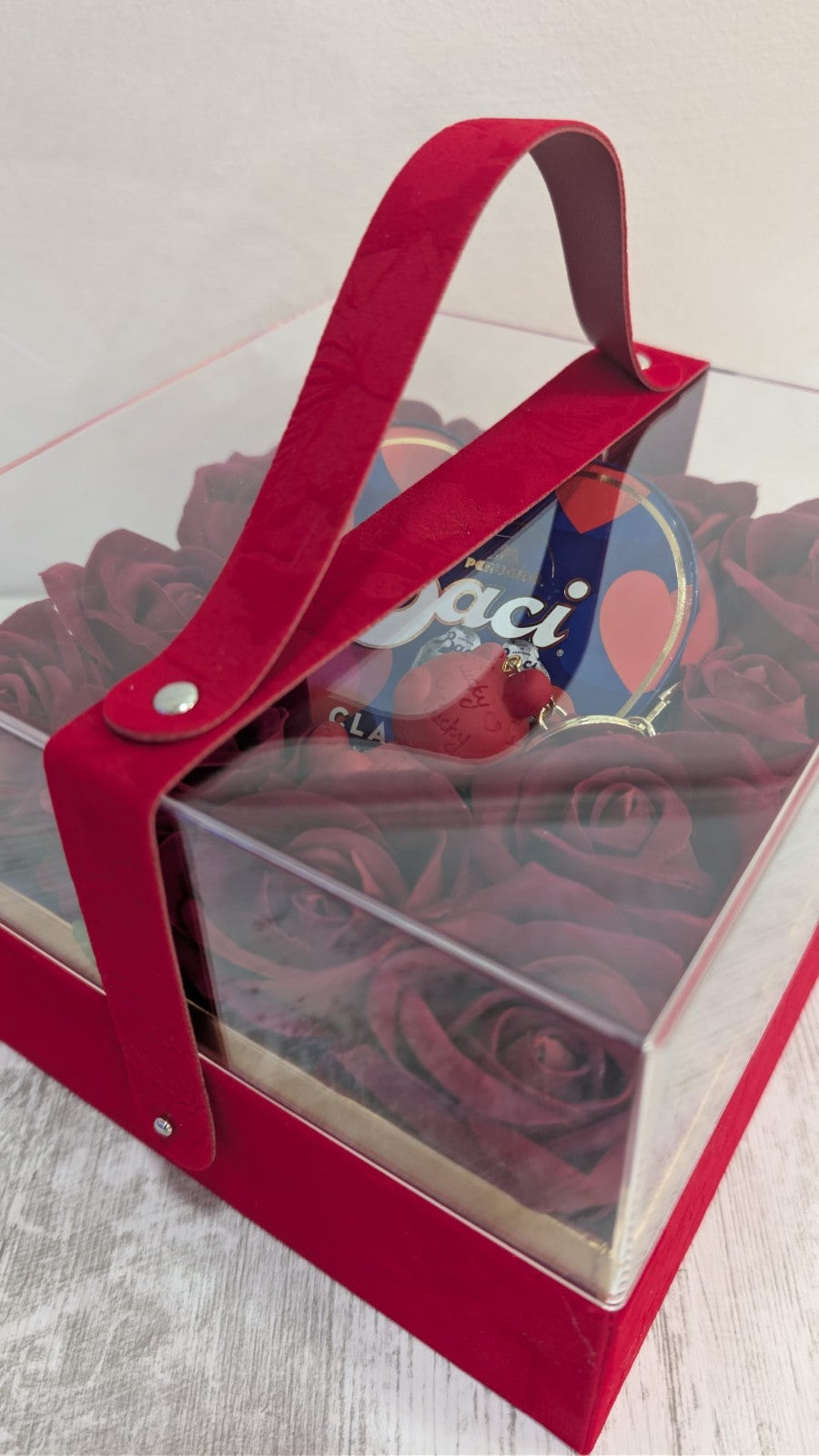 Box con Baci Perugina, Rose Velluto e Teddy