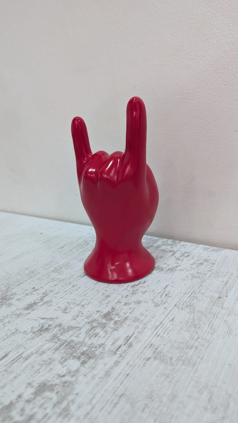 Scultura in Ceramica Rossa a Forma di Mano - Gesto Malocchio Corne